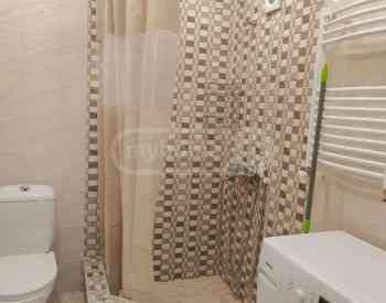 ქირავდება 2 ოთახიანი ბინა 45მ² 1/9 სართ თბილისი