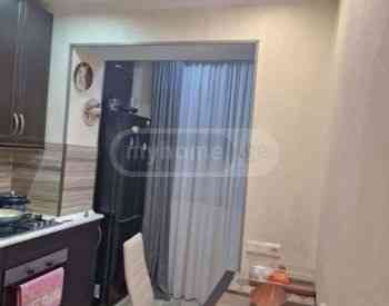 ქირავდება 4 ოთახიანი ბინა 98მ² 4/8 სართ თბილისი