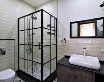 Apartments For Rent three-room 125м² 2/3 floor Tbilisi