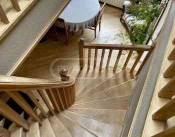 Apartments For Rent six-room 140м² 9/9 floor Tbilisi