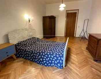 Apartments For Rent three-room 96м² 2/5 floor Tbilisi