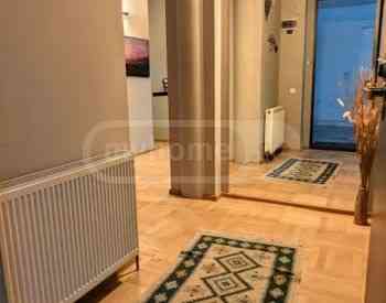 ქირავდება 4 ოთახიანი ბინა 120მ² 3/9 სართ თბილისი