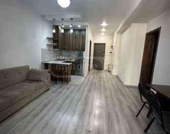 ქირავდება 2 ოთახიანი ბინა 65მ² 5/12 სართ თბილისი