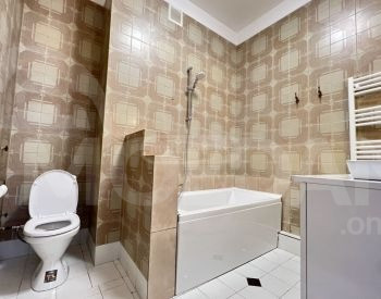 ქირავდება 4 ოთახიანი ბინა 150მ² 1/2 სართ თბილისი - photo 3