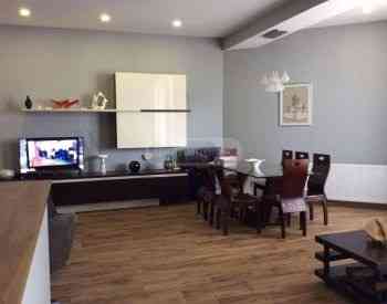 ქირავდება 4 ოთახიანი ბინა 150მ² 9/10 სართ თბილისი