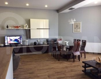 Сдам 4-комн. квартиру 150м² 9/10 эт. Тбилиси - изображение 1