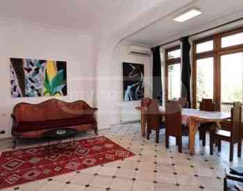 Apartments For Rent five-room 280м² 4/5 floor Tbilisi