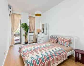 ქირავდება 4 ოთახიანი ბინა 121მ² 9/12 სართ თბილისი