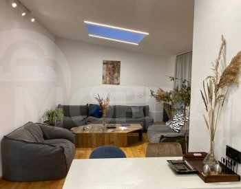 ქირავდება 2 ოთახიანი ბინა 65მ² 10/10 სართ თბილისი - photo 1