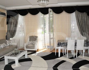 Apartments For Rent five-room 150м² 5/6 floor Tbilisi - photo 1