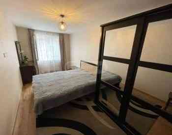 Apartments For Rent three-room 60м² 3/4 floor Tbilisi