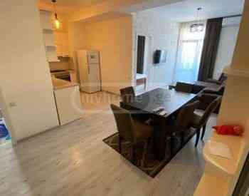 ქირავდება 2 ოთახიანი ბინა 65მ² 5/23 სართ თბილისი