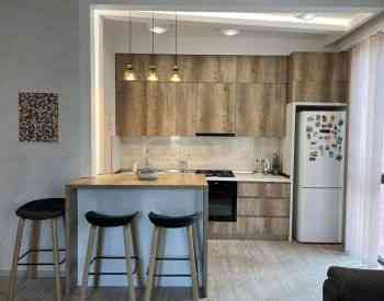 ქირავდება 2 ოთახიანი ბინა 62მ² 6/6 სართ თბილისი