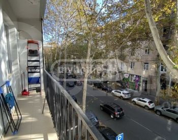 Apartments For Rent one-room 40м² 3/7 floor Tbilisi - photo 2