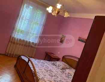 Apartments For Rent three-room 105м² 3/3 floor Tbilisi