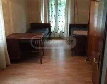 ქირავდება 4 ოთახიანი ბინა 120მ² 4/8 სართ თბილისი