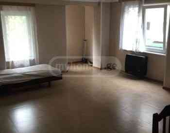 ქირავდება 4 ოთახიანი ბინა 120მ² 4/8 სართ თბილისი