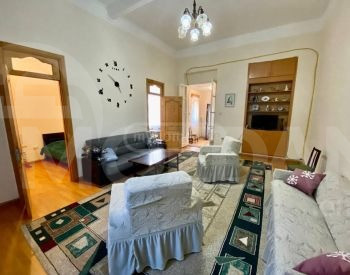 ქირავდება 3 ოთახიანი ბინა 80მ² 1/3 სართ თბილისი - photo 1