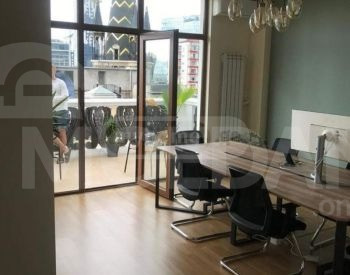 Сдам 4-комн. квартиру 150м² 8/8 эт. Тбилиси - изображение 1