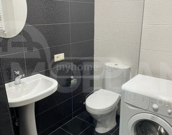 ქირავდება 3 ოთახიანი ბინა 96მ² 5/23 სართ თბილისი - photo 2