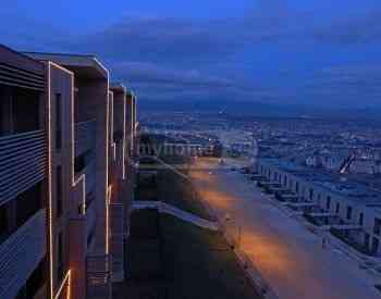 ქირავდება 2 ოთახიანი ბინა 70მ² 3/4 სართ თბილისი