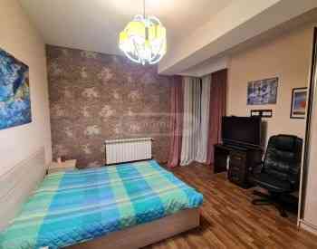 ქირავდება 4 ოთახიანი ბინა 142მ² 3/7 სართ თბილისი