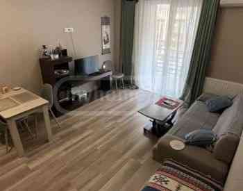 ქირავდება 2 ოთახიანი ბინა 70მ² 6/9 სართ თბილისი