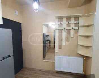 ქირავდება 3 ოთახიანი ბინა 50მ² 2/10 სართ თბილისი