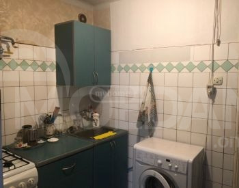 Сдам 2-комн. квартиру 65м² 2/7 эт. Тбилиси - изображение 2