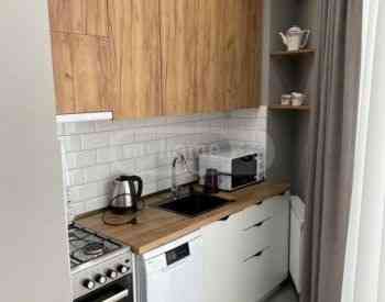 ქირავდება 3 ოთახიანი ბინა 90მ² 6/9 სართ თბილისი