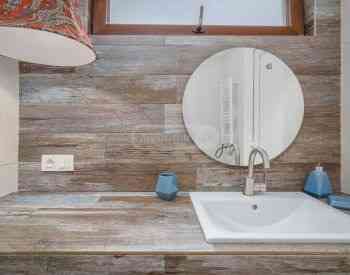 Apartments For Rent two-room 35м² 1/1 floor Tbilisi