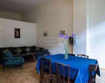 ქირავდება 2 ოთახიანი ბინა 60მ² 1/4 სართ თბილისი