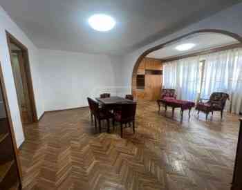 ქირავდება 4 ოთახიანი ბინა 110მ² 9/9 სართ თბილისი