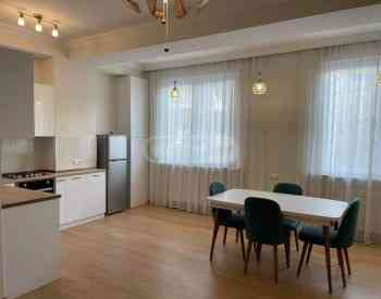 ქირავდება 3 ოთახიანი ბინა 80მ² 5/12 სართ თბილისი