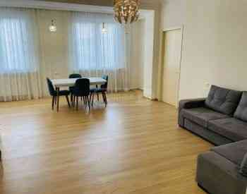 ქირავდება 3 ოთახიანი ბინა 80მ² 5/12 სართ თბილისი