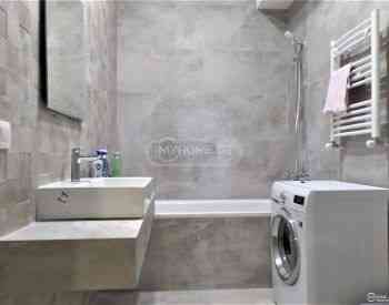 ქირავდება 3 ოთახიანი ბინა 75მ² 13/17 სართ თბილისი