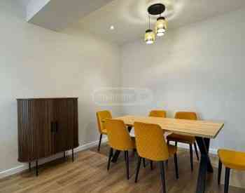 Apartments For Rent six-room 120м² 5/10 floor Tbilisi