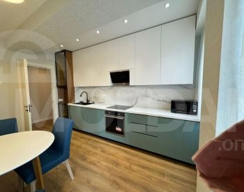 Apartments For Rent six-room 120м² 5/10 floor Tbilisi - photo 1