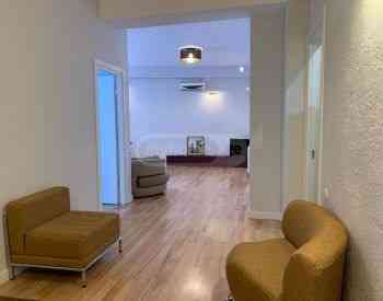 ქირავდება 3 ოთახიანი ბინა 98მ² 3/9 სართ თბილისი