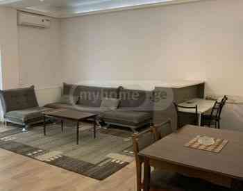 ქირავდება 3 ოთახიანი ბინა 105მ² 5/8 სართ თბილისი