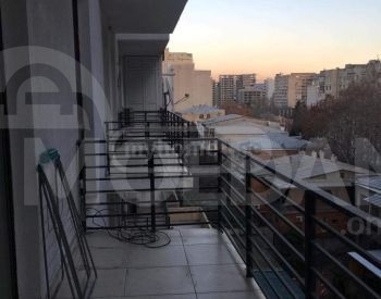 ქირავდება 3 ოთახიანი ბინა 105მ² 5/8 სართ თბილისი - photo 10