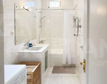 ქირავდება 4 ოთახიანი ბინა 140მ² 3/3 სართ თბილისი - photo 2