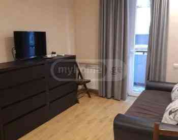 ქირავდება 2 ოთახიანი ბინა 45მ² 2/8 სართ თბილისი