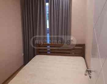 ქირავდება 2 ოთახიანი ბინა 45მ² 2/8 სართ თბილისი