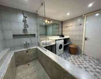 ქირავდება 2 ოთახიანი ბინა 100მ² 1/3 სართ თბილისი