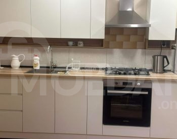 ქირავდება 2 ოთახიანი ბინა 100მ² 1/3 სართ თბილისი - photo 1