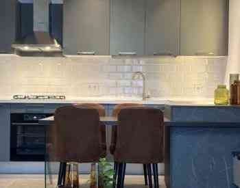 ქირავდება 3 ოთახიანი ბინა 84მ² 11/12 სართ თბილისი