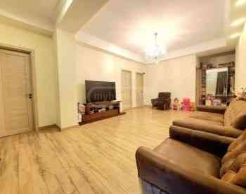 ქირავდება 3 ოთახიანი ბინა 90მ² 4/12 სართ თბილისი