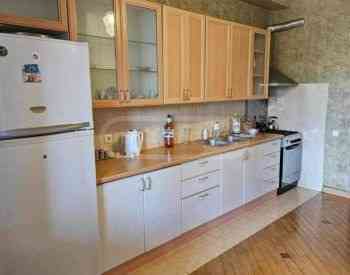 ქირავდება 3 ოთახიანი ბინა 110მ² 3/11 სართ თბილისი