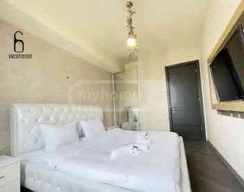 ქირავდება 2 ოთახიანი ბინა 68მ² 17/21 სართ თბილისი